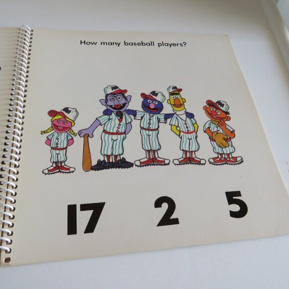 THE COUNT'S CASTLE Big Bird BEEP Book Spiral Bound 1989 MATH [BOOK ONLY] VINTAGE - Picture 5 of 9